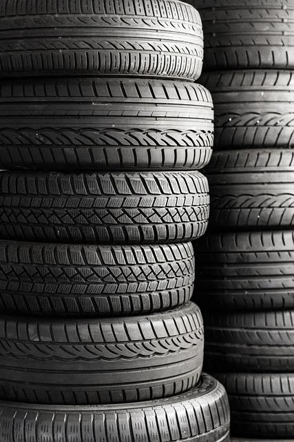 Nízkoflotační pneumatiky a bezpečnost na silnici: Souvislosti a doporučení